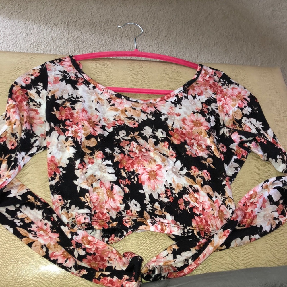 FLORAL CROP TOP